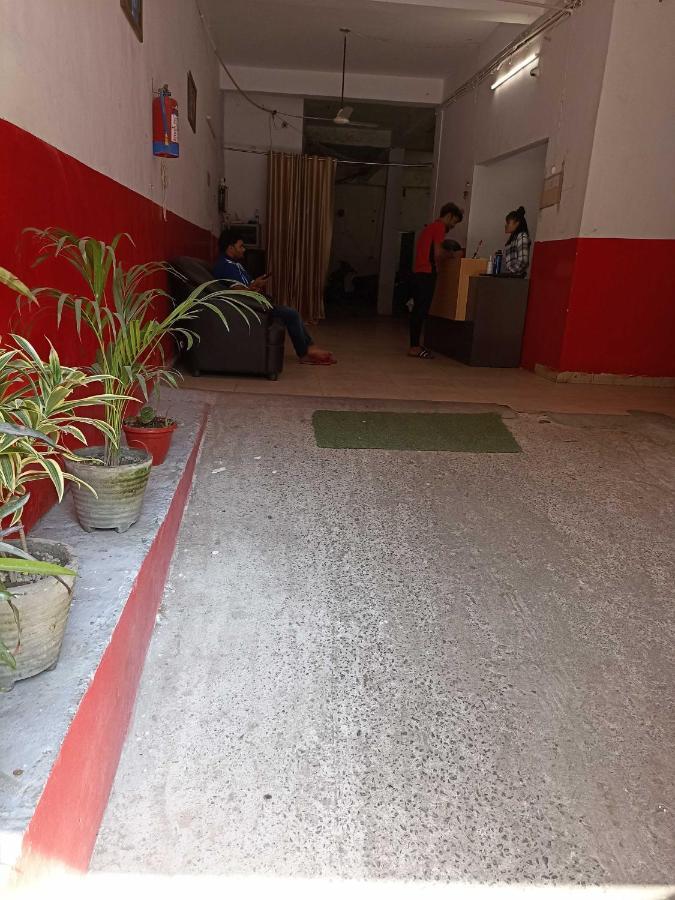 Hotel O Kl Khari Near Ashoka Park Mein Metro New Delhi Exterior photo