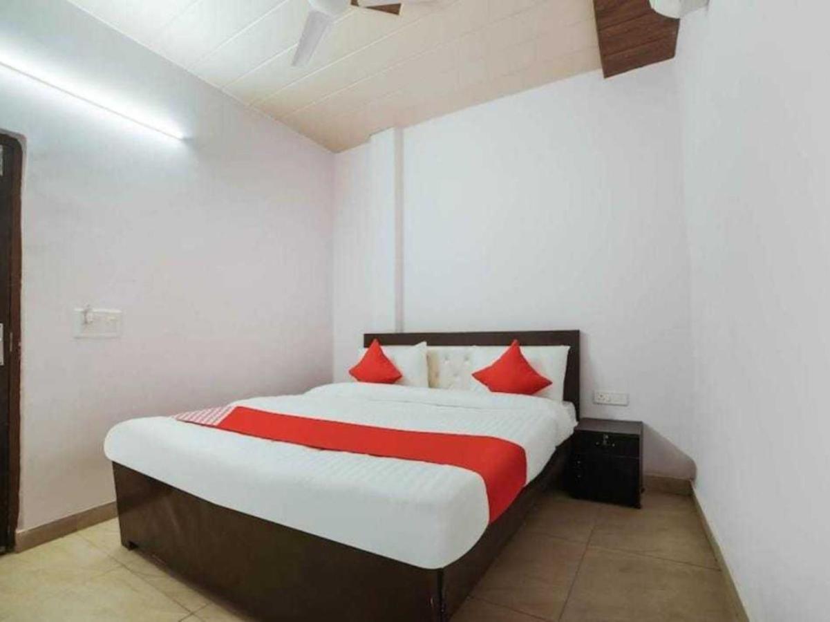 Hotel O Kl Khari Near Ashoka Park Mein Metro New Delhi Exterior photo