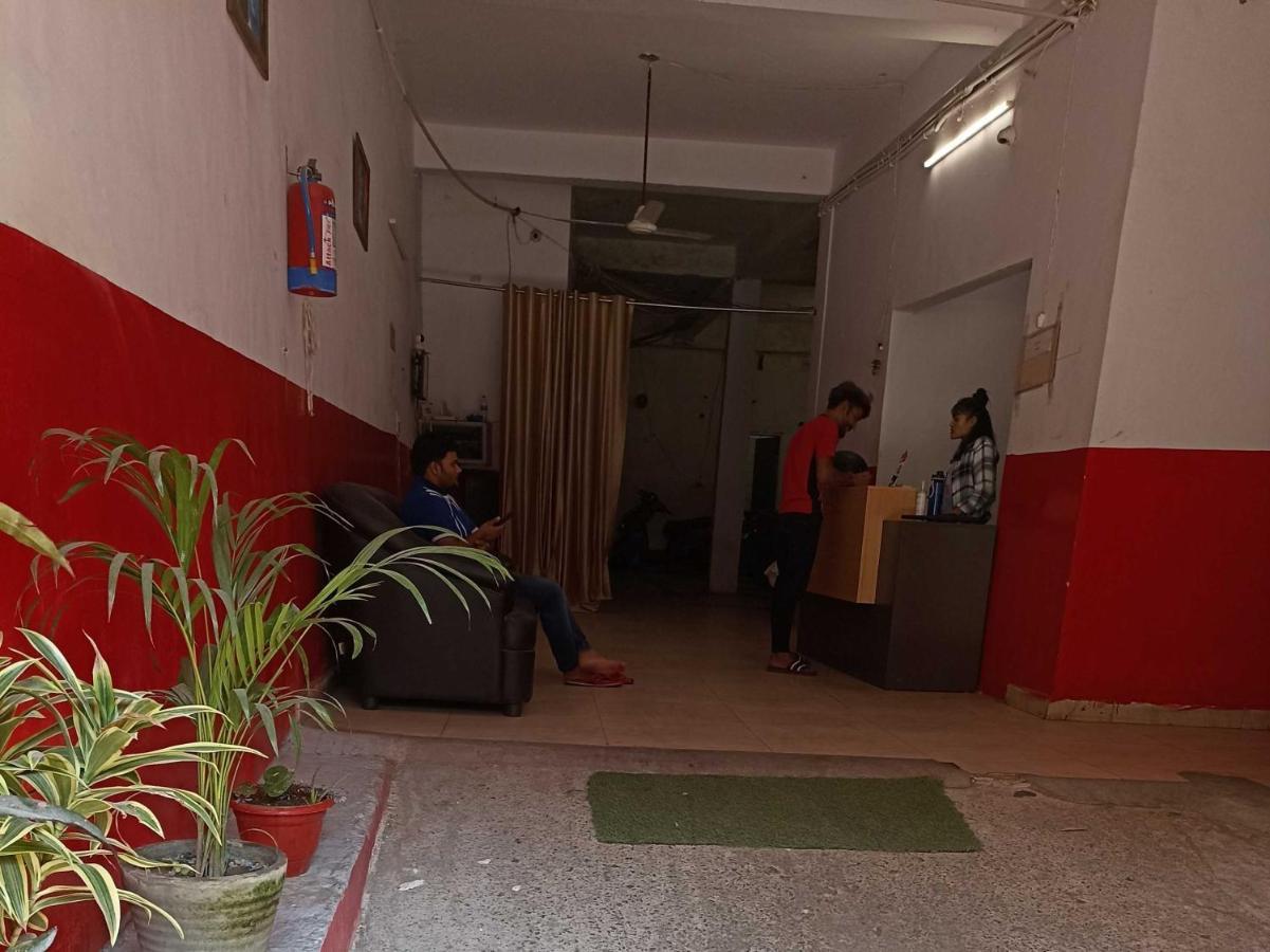 Hotel O Kl Khari Near Ashoka Park Mein Metro New Delhi Exterior photo